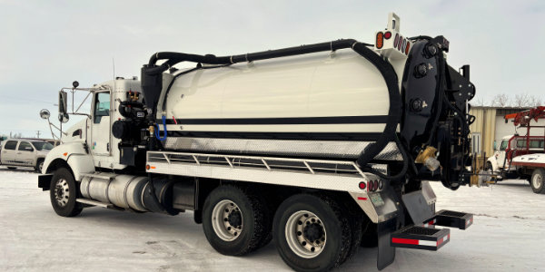 2025 Freightliner Tandem - Canadian Build vacuum truck