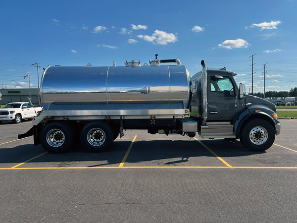 2026 Kenworth w/4000 USG Aluminum Tank - Avail. Now vacuum truck