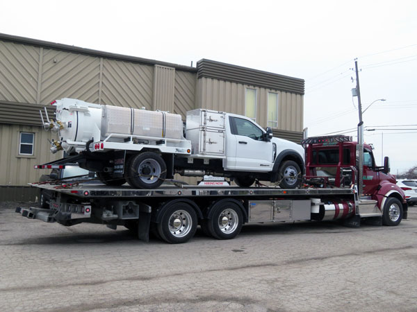 Thanks to Luc Lamoureux and Recubec Inc. in Montreal for their purchase of a New Ford F550 custom outfitted with a low profile vacuum module and special chassis air bag lowering kit.